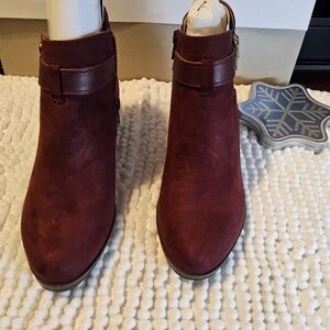 Market and Spruce Bootie Size 7